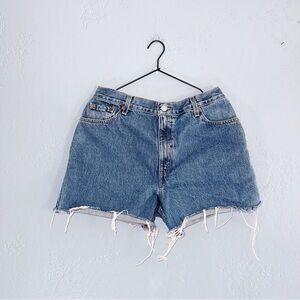 Levis 550 Cut Off Shorts Size 14/29”